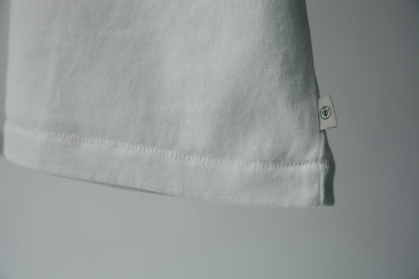 Chalk white tee logo