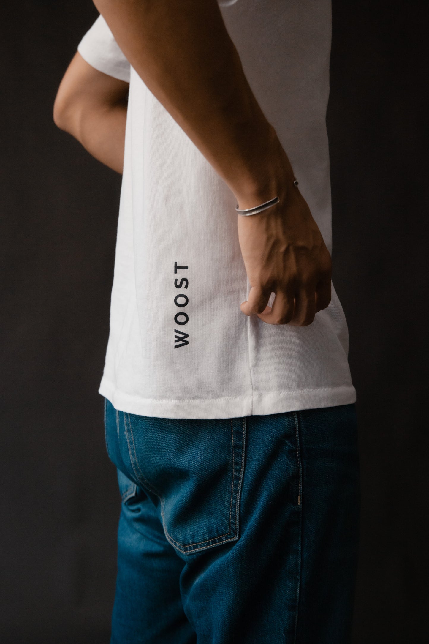 Chalk white tee logo